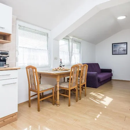 Napros 4 By Interhome *