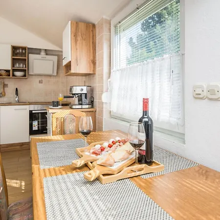 Napros 4 By Interhome Apartman *