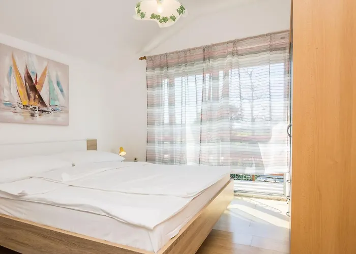 Napros 4 By Interhome * Nin