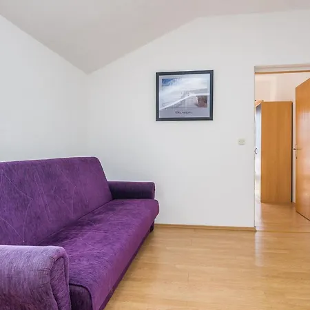 Napros 4 By Interhome Apartman